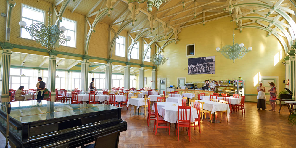 Blauwasser_Estland_Haapsalu_Kursaal