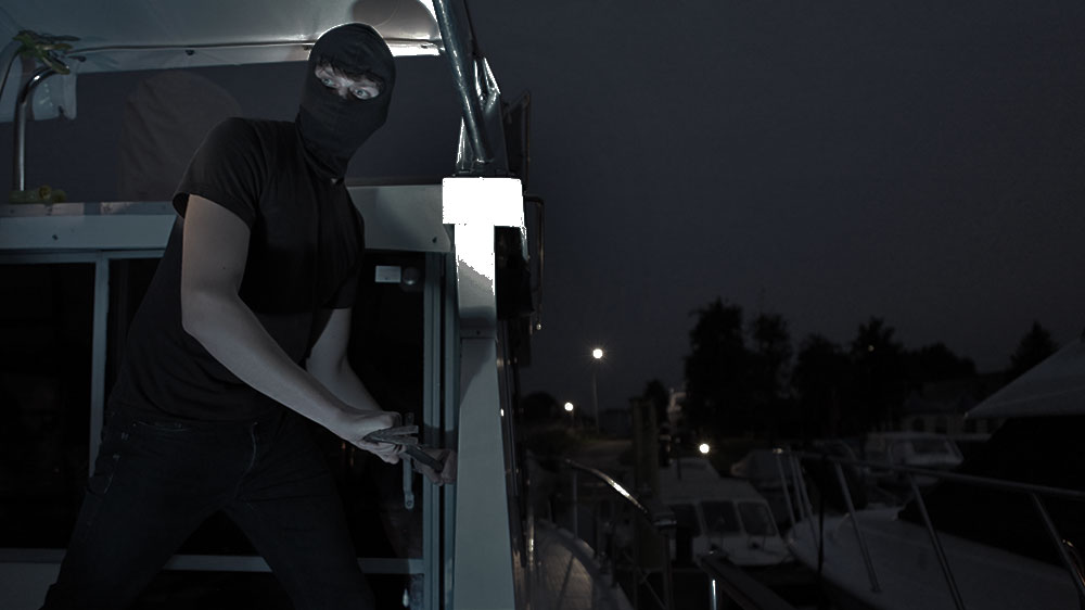 Blauwasser_diebstahl_einbruch_versicherung_einbrecher