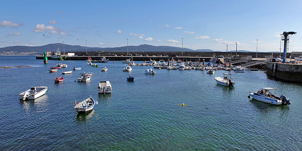 Corme_Galizien_blauwasser_hafen_01