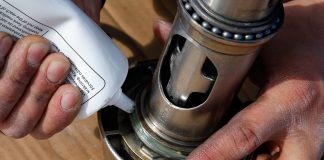 Furlex-Rollreffanlage: Foto-Anleitung für Wartung und Vorstagtausch