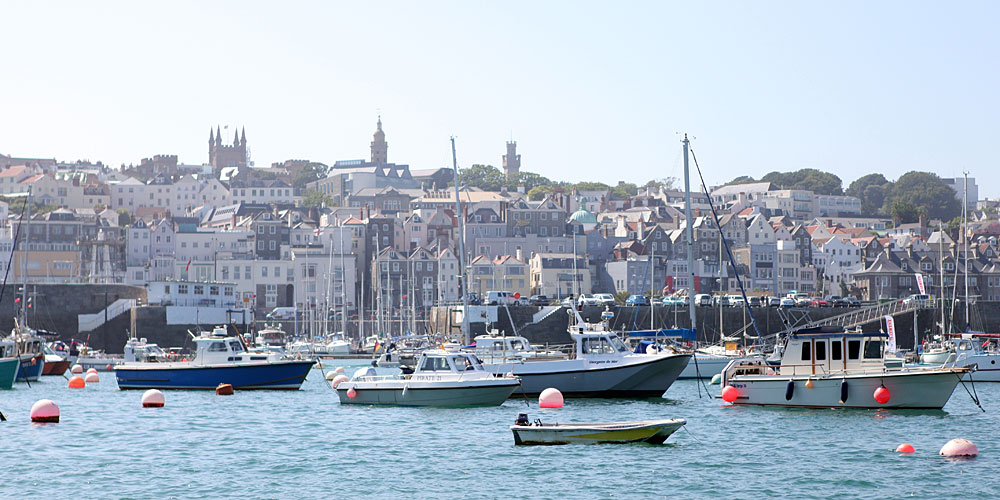 Guernsey_2_blauwasser