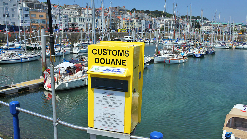 blauwasser_behoerden_yacht_einklarieren_ausklarieren_guernsey