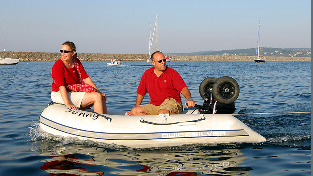 blauwasser_beiboot_schlauchboot_raeder