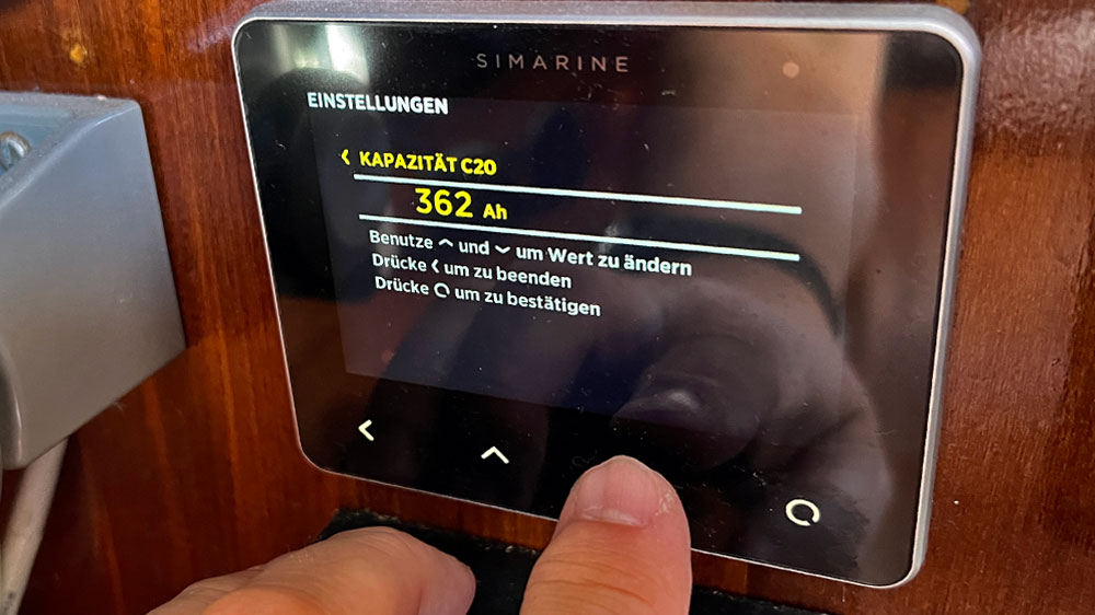 blauwasser_energiemanagement_simarine_batteriemonitor_einstellen
