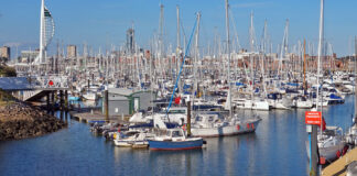 Hafen/Marina Portsmouth (England/Solent)