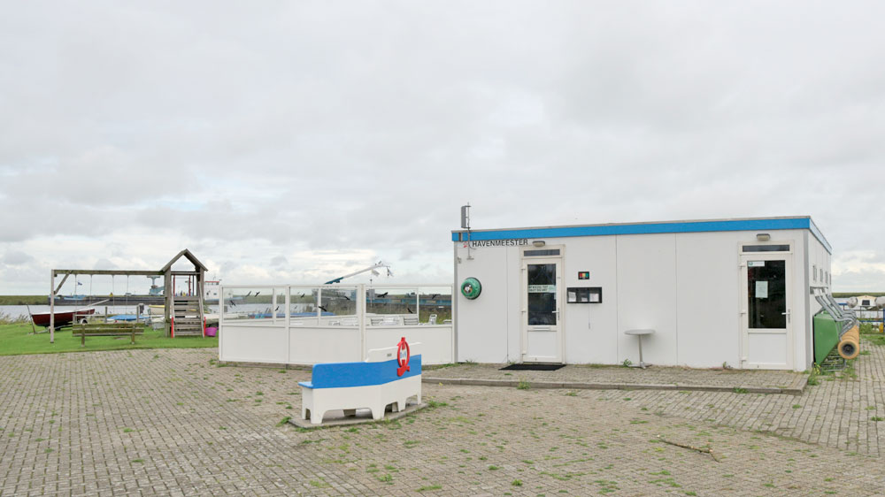 blauwasser_holland_hafen_de_blocq_van_kuffeler_vereinshaus