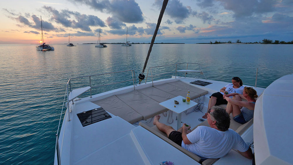 blauwasser_kaufcharter_yachtinvest_yachteigner_programm_sonnenuntergang