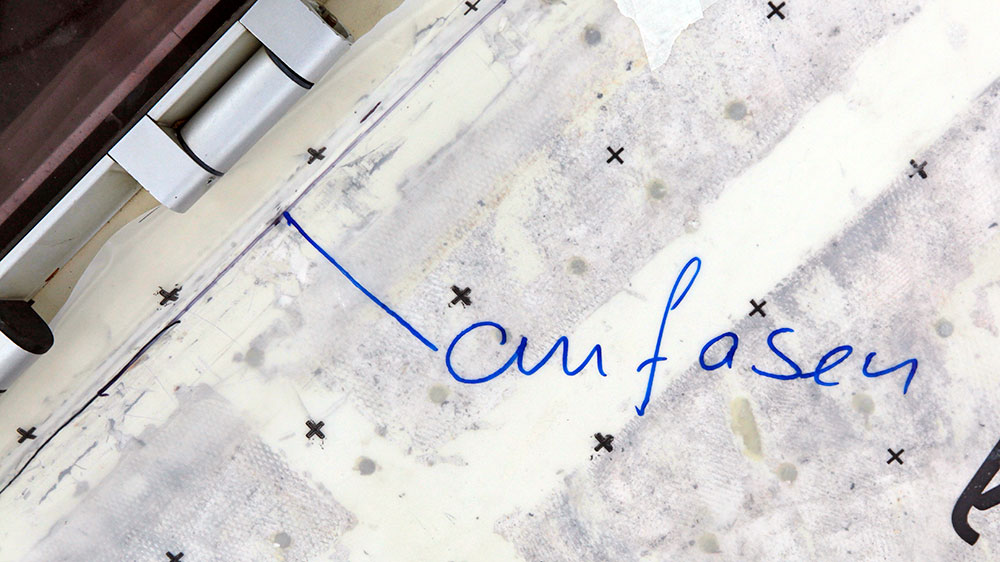 blauwasser_kunststoff_teakdeck_anleitung_schablone_folie_anfasen
