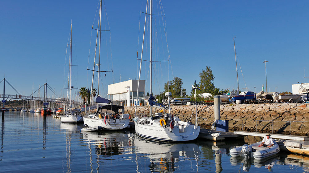 blauwasser_liegeplatz_hafen_lagos_rezeption