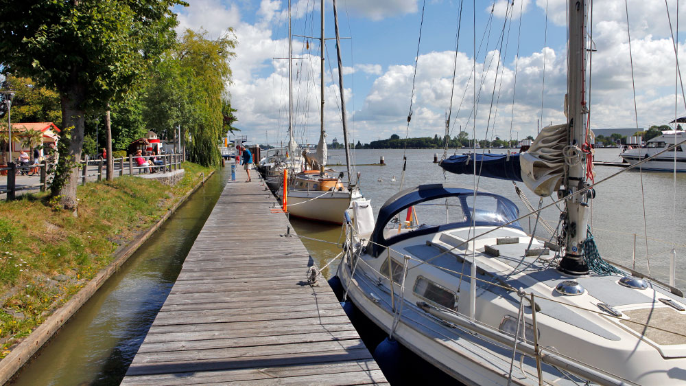 blauwasser_liegeplatz_hafen_nok_brunsbuettel_strom