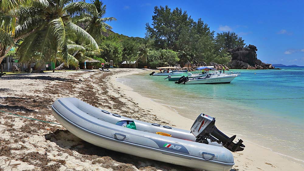 blauwasser_liegeplatz_seychellen_curieuse_bay_anlanden