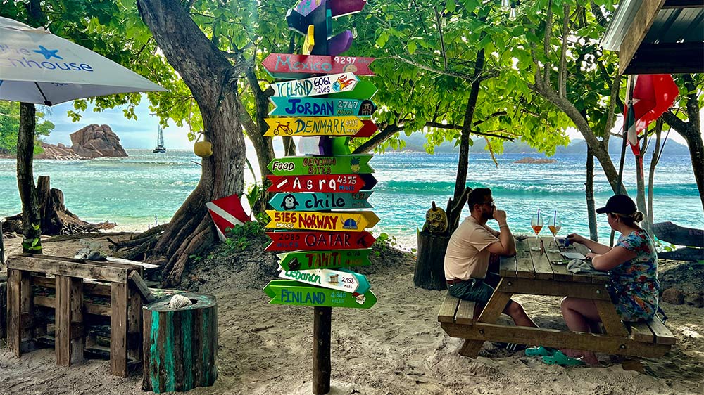 blauwasser_liegeplatz_seychellen_la_passe_bar