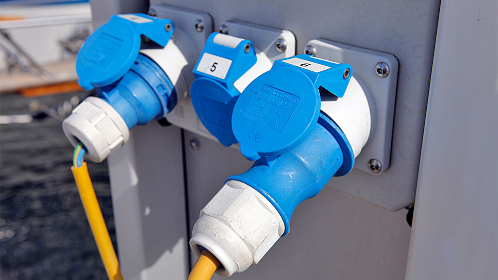 blauwasser_lithium_akku_batterie_landstrom