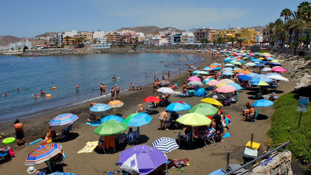 blauwasser_marina_ankerplatz_kanaren_gran_canaria_puerto_de_arguineguin_strand