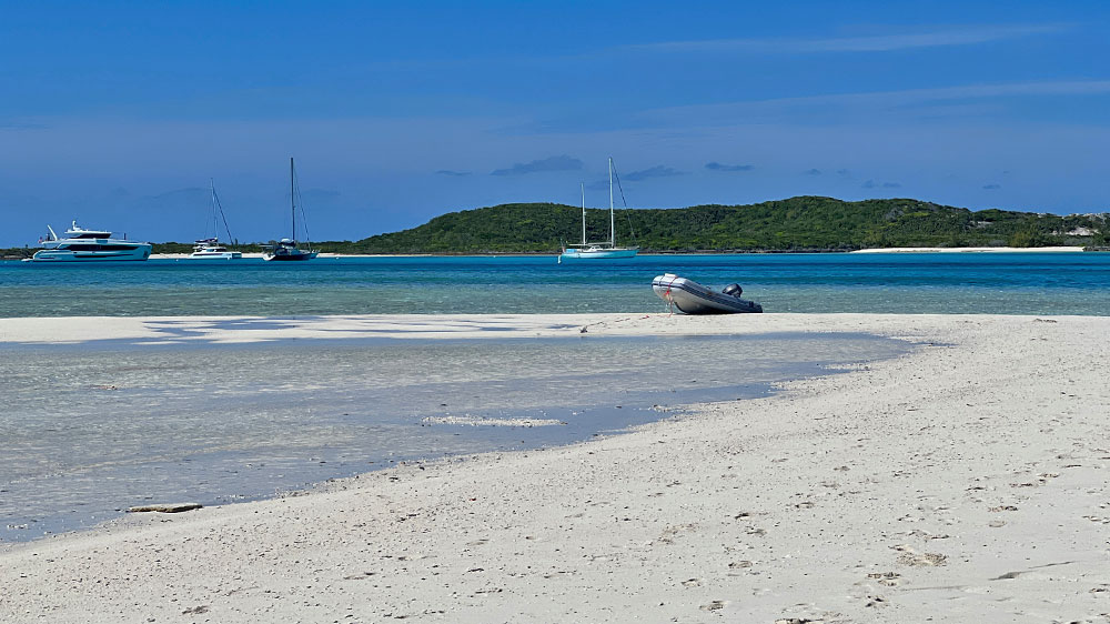 blauwasser_marina_bahamas_exumas_cambridge_cay_murings