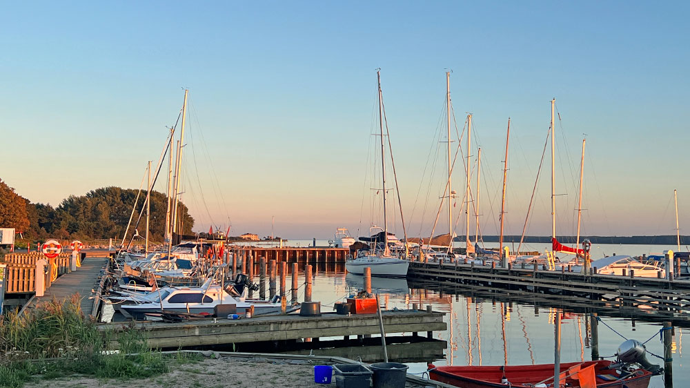 blauwasser_marina_daenemark_harboelle_liegeplatz