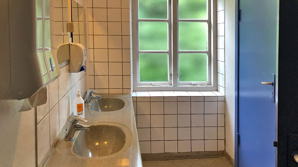 blauwasser_marina_daenemark_kalvo_toiletten