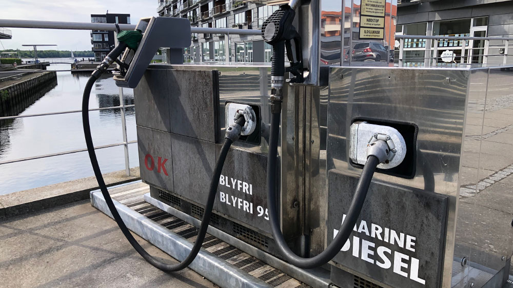 blauwasser_marina_daenemark_nykoebing_tankstelle