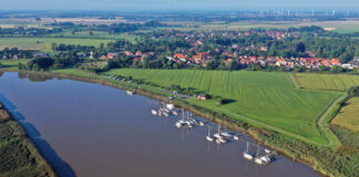 Hafen/Marina Neuhaus (Deutschland/Oste/Elbe)