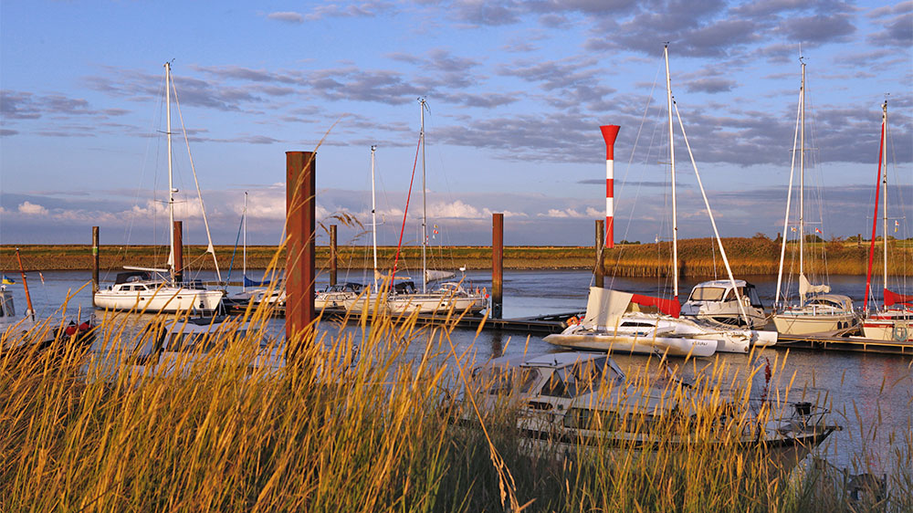 blauwasser_marina_deutschland_elbe_otterndorf_abendausklang