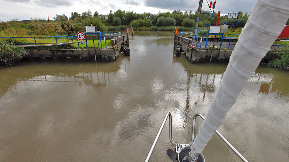 blauwasser_marina_deutschland_elbe_pinnau_eng