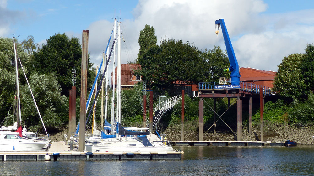 blauwasser_marina_deutschland_elbe_rueschkanal_heuer