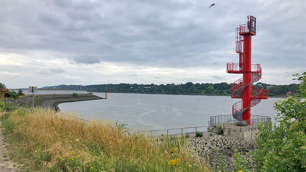blauwasser_marina_deutschland_elbe_rueschkanal_roter_turm