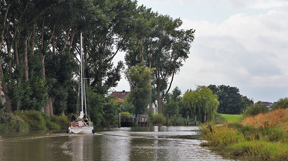 blauwasser_marina_deutschland_elbe_stade_schwinge
