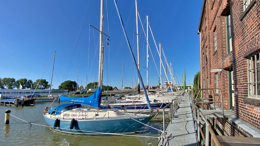 blauwasser_marina_elbe_glueckstadt_hafenmeister