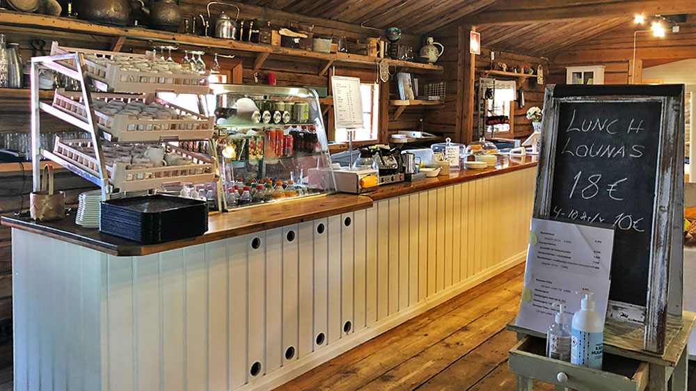 blauwasser_marina_finnland_kilen_cafe_theke
