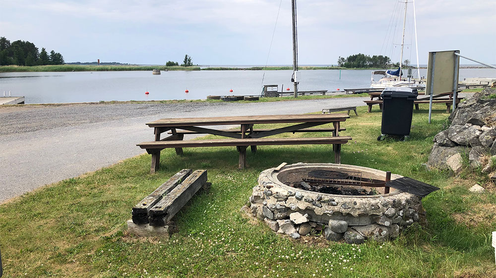 blauwasser_marina_finnland_kilen_grill