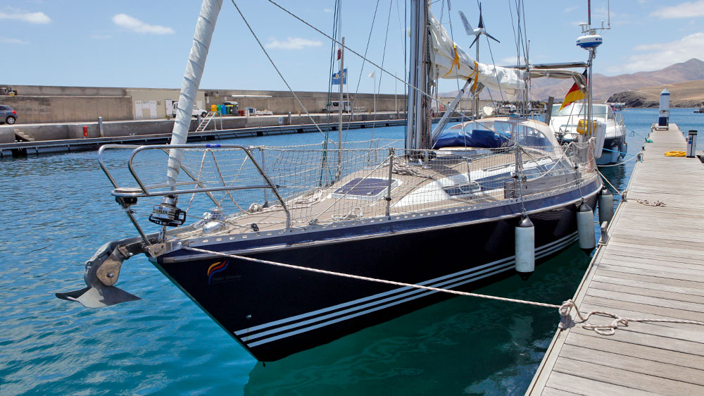 blauwasser_marina_kanaren_lanzarote_puerto_calero_rezeptionspier