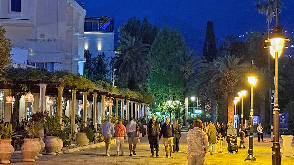 blauwasser_marina_montenegro_budva_promenade