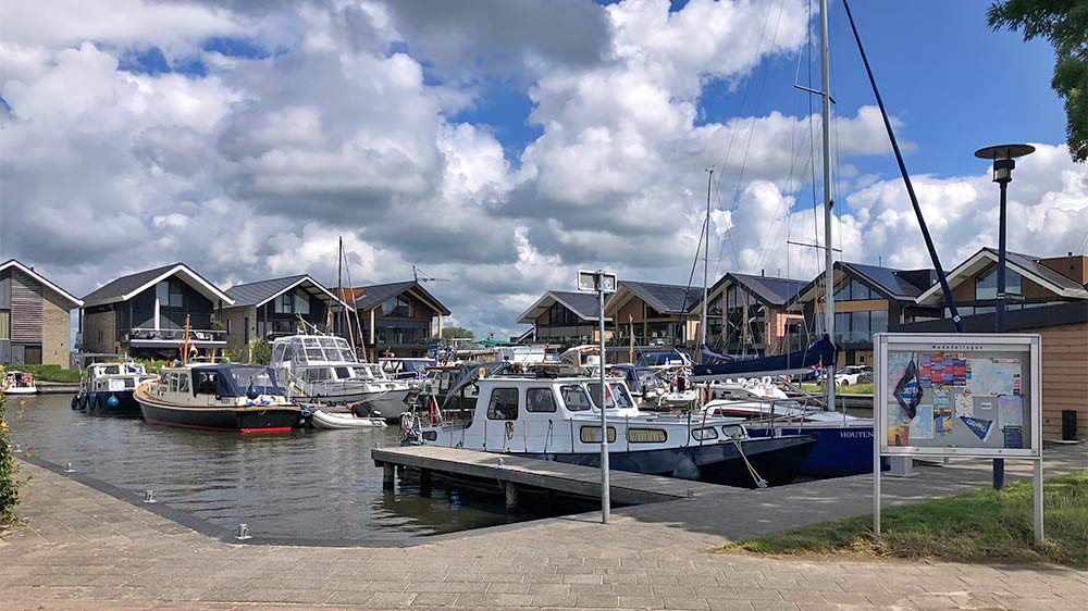 blauwasser_marina_niederlande_friesland_grou_hellingshaven