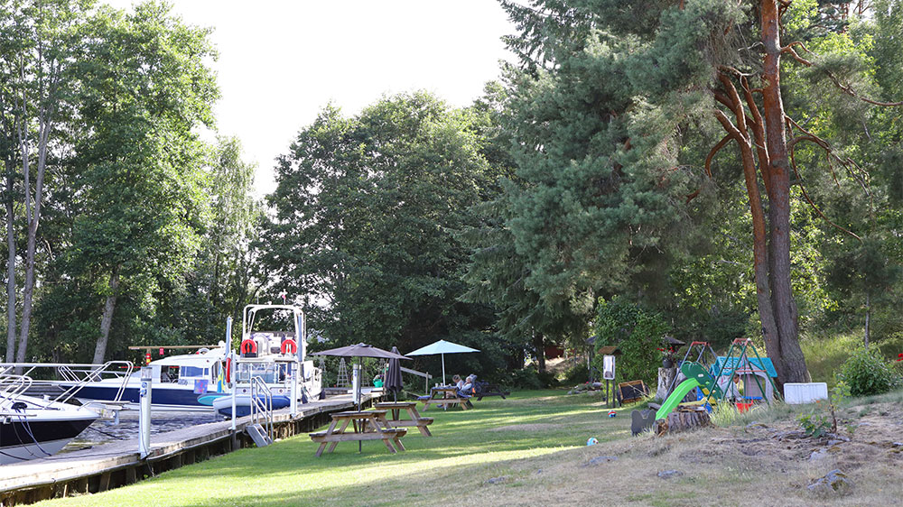 blauwasser_marina_schweden_maelaren_askholmen_sitzgelegenheiten