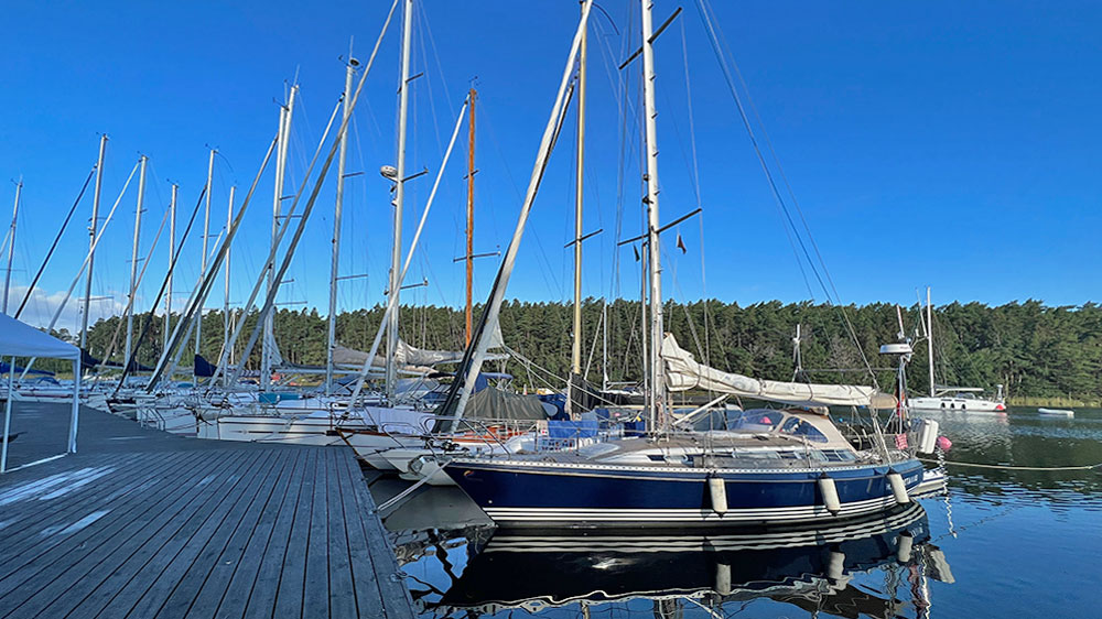 blauwasser_marina_schweden_ostkueste_norrviken_steganlage
