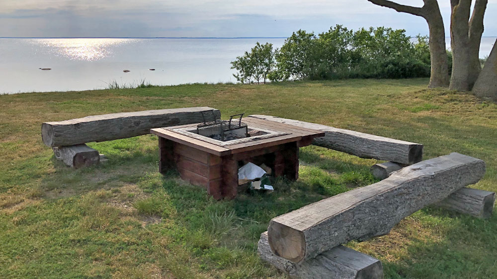 blauwasser_marina_schweden_ostschaeren_moerbylanga_grillplatz
