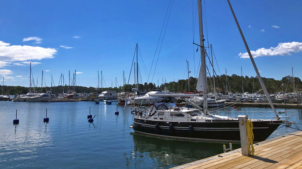 blauwasser_marina_schweden_ostschaeren_nynaeshamn_heckbojen