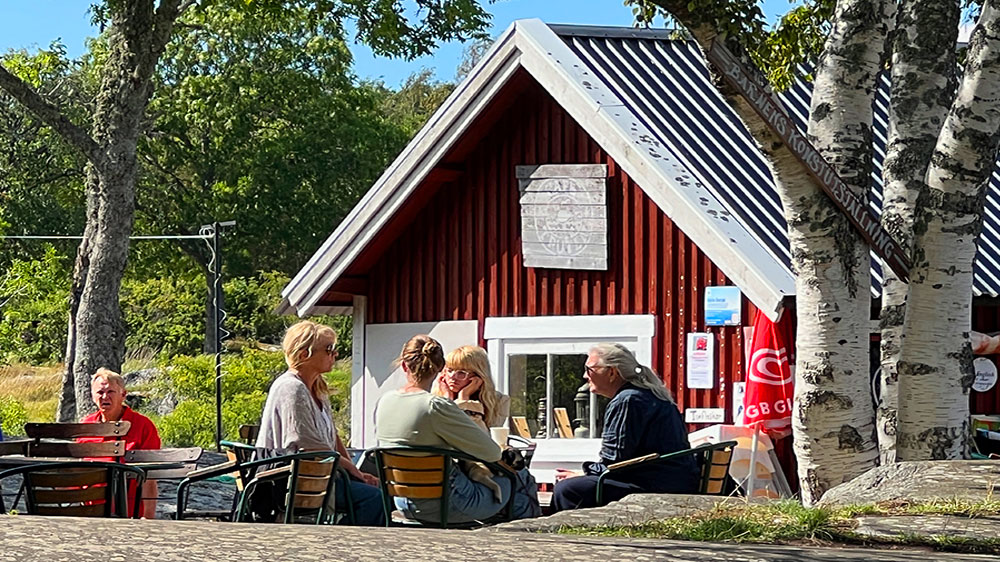 blauwasser_marina_schweden_ostschaeren_roedloega_cafe