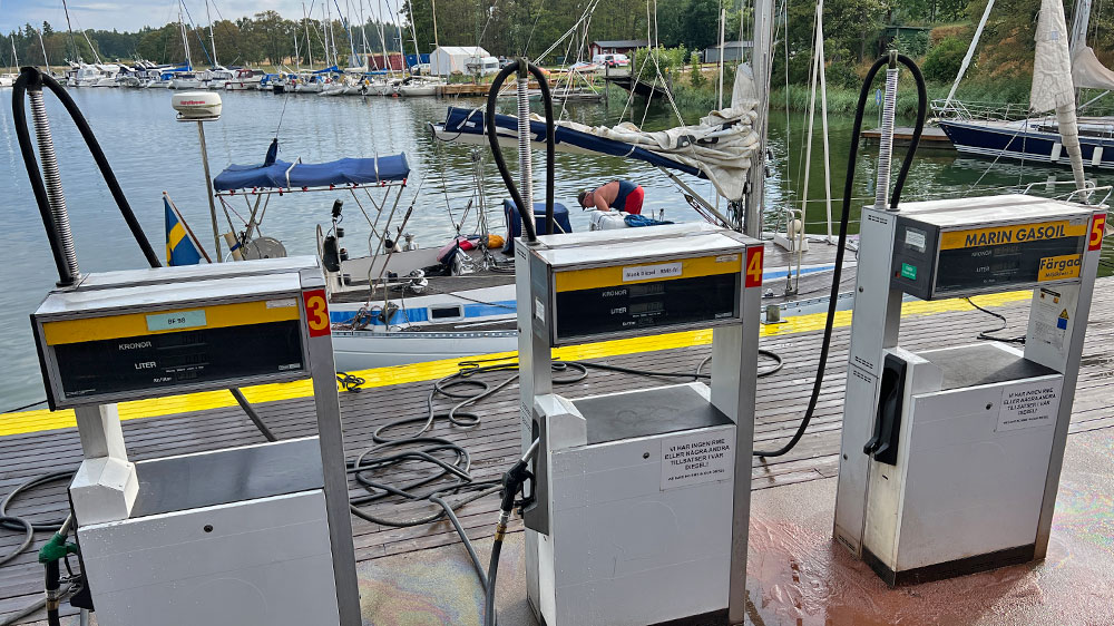 blauwasser_marina_schweden_ostschaeren_skansholmen_bootstankstelle