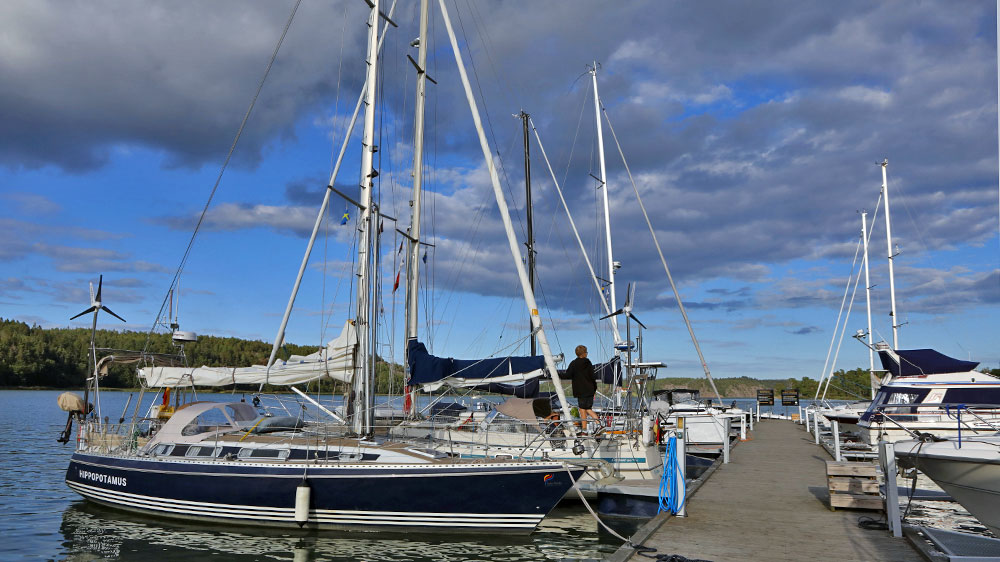 blauwasser_marina_schweden_ostschaeren_stegeborg_fingersteg