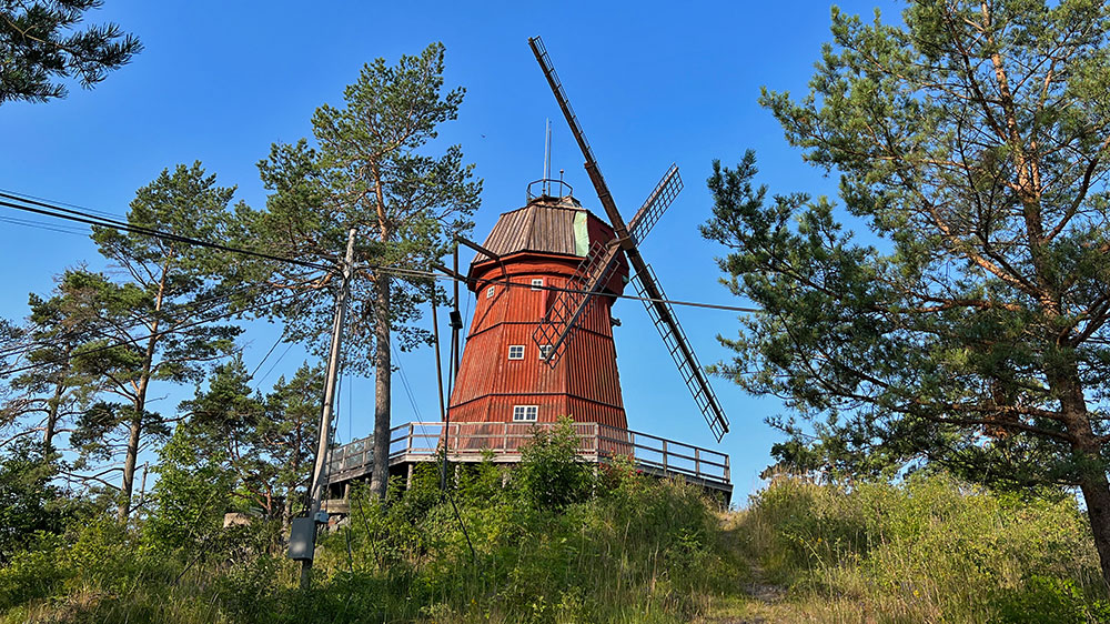 blauwasser_marina_schweden_ostschaeren_utoe_windmuehle