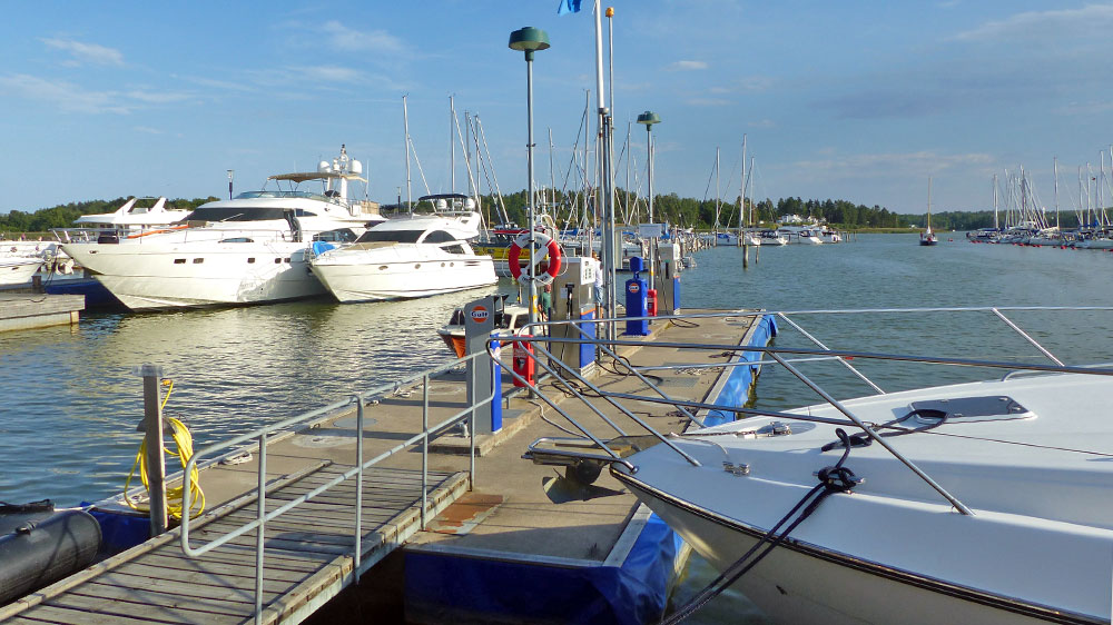 blauwasser_marina_schweden_trosa_tankstelle