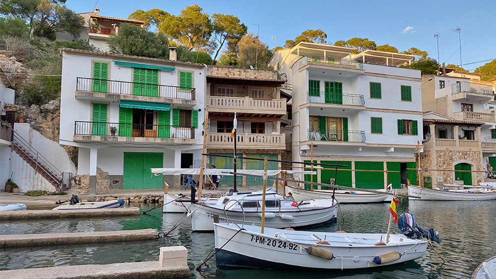 blauwasser_marina_spanien_balearen_cala_figuera_gelassen