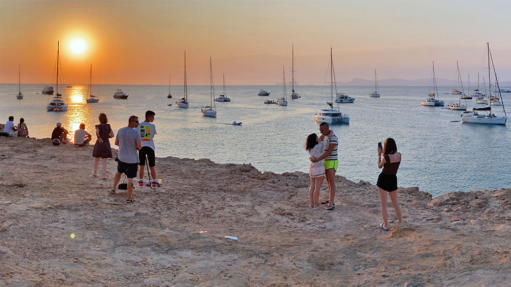 blauwasser_marina_spanien_balearen_cala_saona_sonnenuntergang