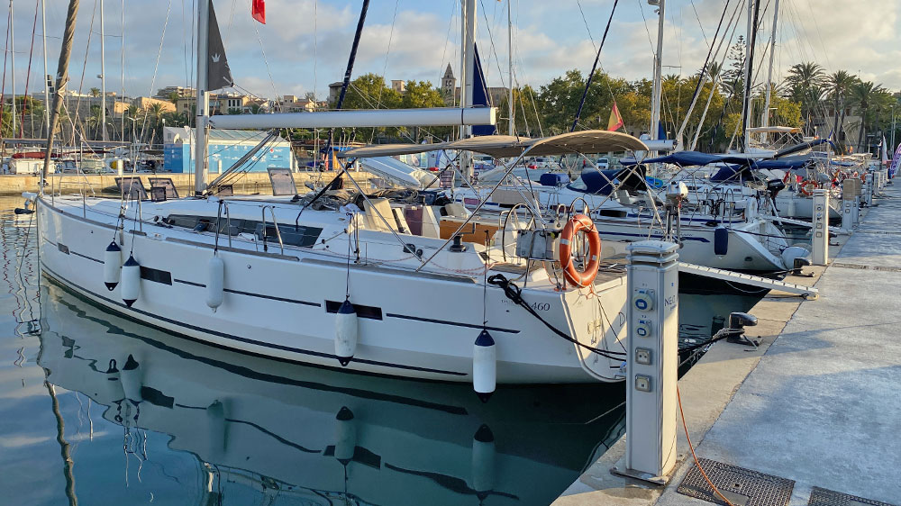 blauwasser_marina_spanien_balearen_la_lonja_strom