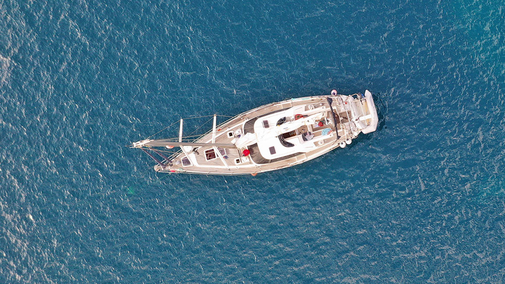 blauwasser_marina_spanien_suedkueste_cala_cerrada_muring