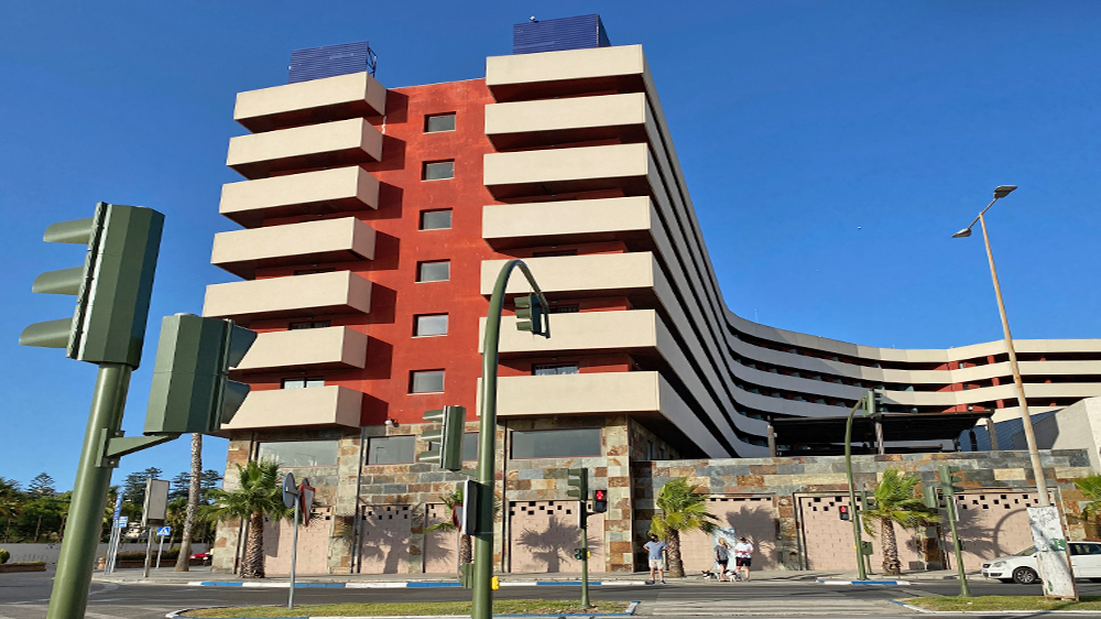 blauwasser_marina_spanien_suedkueste_la_linea_beton