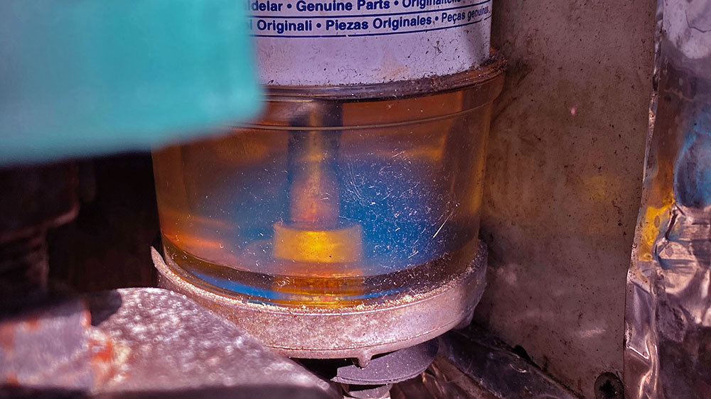 blauwasser_motor_filterwechsel_kraftstofffilter_vorfilter_luft