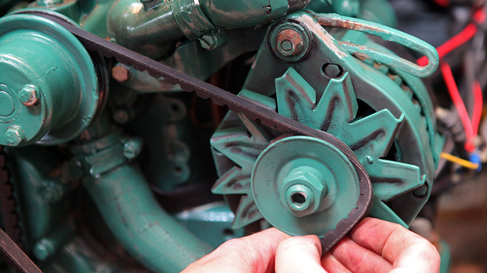 blauwasser_motor_laderegler_lichtmaschine_tausch_keilriemen